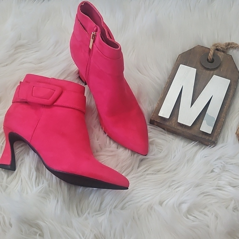 Cato Pink Ankle Heeled Boots with Side Buckle Accent NWOT